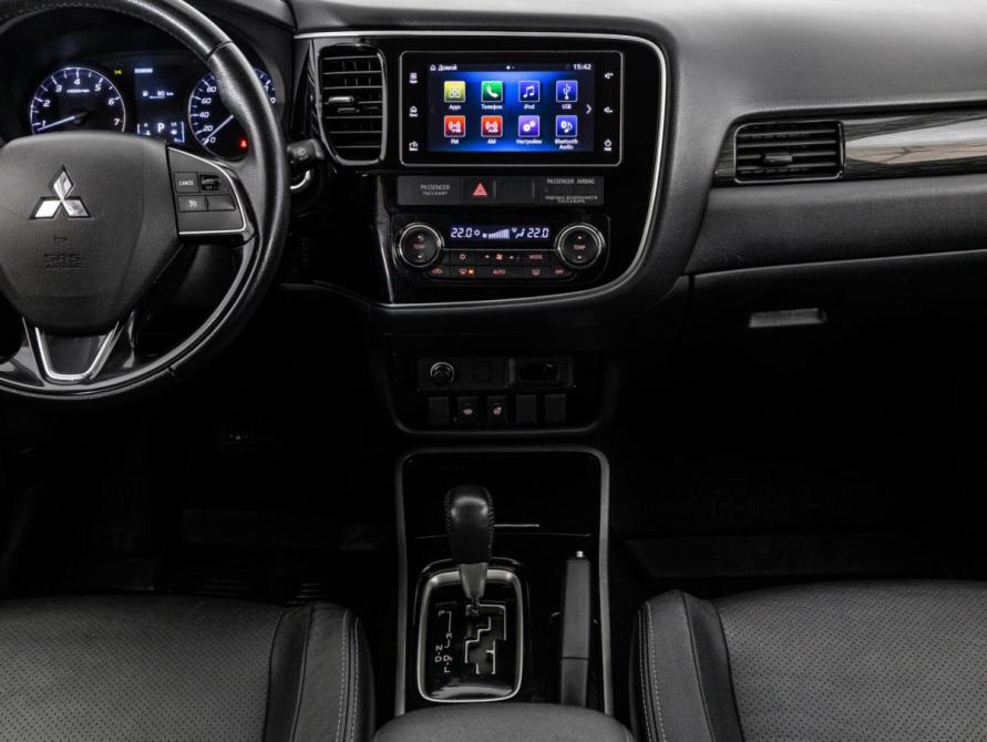 Mitsubishi Outlander III Рестайлинг 2 Санкт-Петербург  - изображение 15