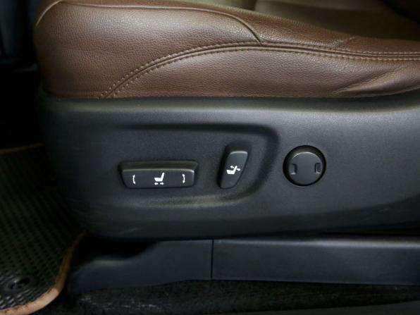 Toyota Land Cruiser Prado 150 Series Рестайлинг 2 с пробегом 2019 года, цена 5 050 000 рублей, 140962 км, внедорожник, Автокод Объявления