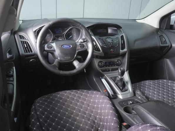 Ford Focus III с пробегом 2012 года, цена 610 000 рублей, 300984 км, седан, Автокод Объявления