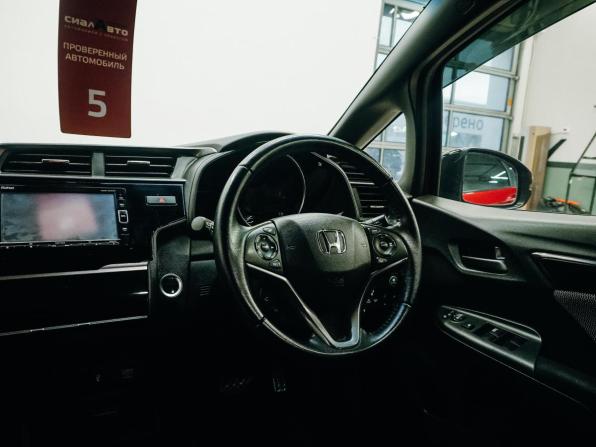 Honda Fit III Рестайлинг с пробегом 2017 года, цена 1 079 000 рублей, 149751 км, хэтчбек, Автокод Объявления