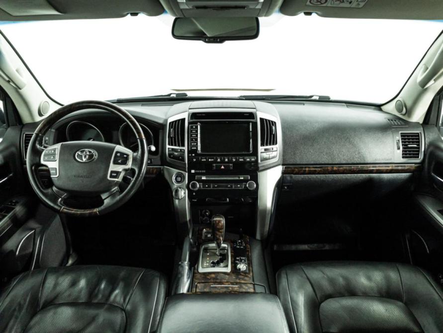 Toyota Land Cruiser 200 Series Рестайлинг 1 Санкт-Петербург  - изображение 14