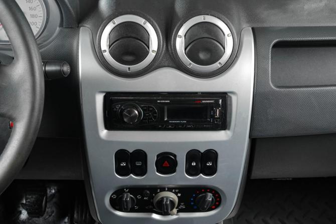 Renault Logan I Рестайлинг с пробегом 2011 года, цена 499 000 рублей, 180000 км, седан, Автокод Объявления