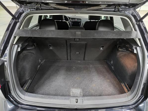 Volkswagen Golf VII Рестайлинг с пробегом 2020 года, цена 1 799 000 рублей, 95806 км, хэтчбек, Автокод Объявления