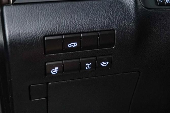 Lexus RX IV Рестайлинг с пробегом 2019 года, цена 4 748 050 рублей, 79285 км, внедорожник, Автокод Объявления