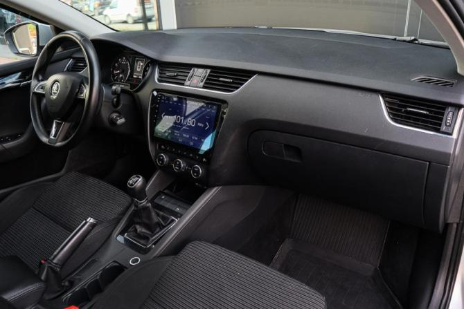 Skoda Octavia III (A7) с пробегом 2015 года, цена 1 280 000 рублей, 132626 км, лифтбек, Автокод Объявления