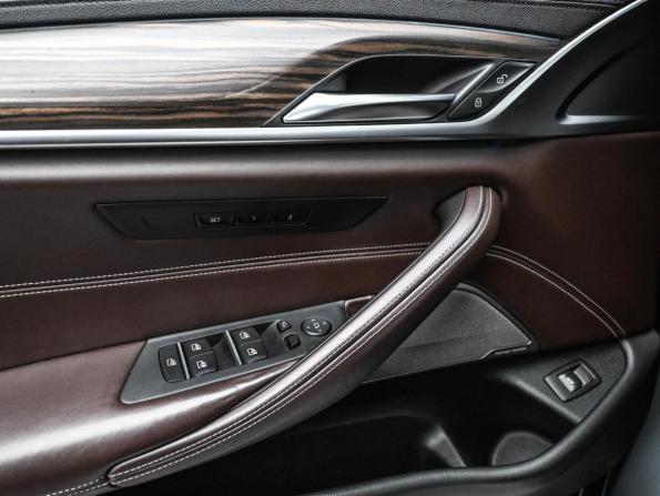 BMW 5 серии VII (G30/G31/G38) с пробегом 2018 года, цена 4 349 000 рублей, 137366 км, седан, Автокод Объявления