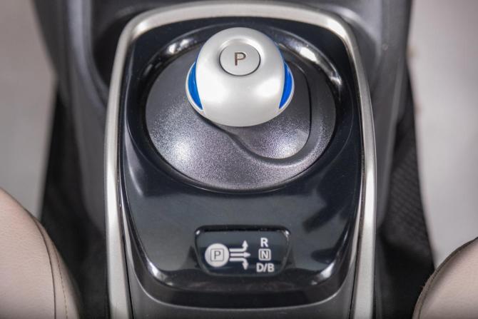 Nissan Note II Рестайлинг с пробегом 2017 года, цена 999 000 рублей, 250000 км, хэтчбек, Автокод Объявления