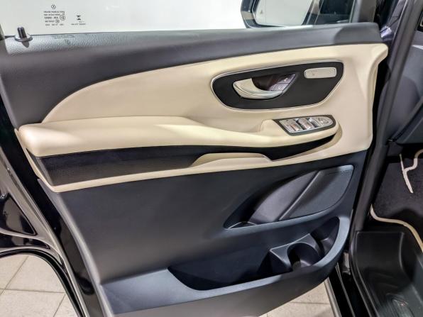 Mercedes-Benz V-Класс III (W447) Рестайлинг с пробегом 2023 года, цена 9 200 000 рублей, 72885 км, минивэн, Автокод Объявления