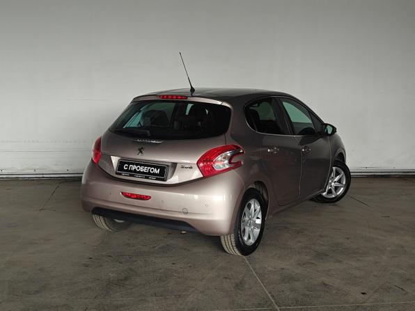 Peugeot 208 I с пробегом 2014 года, цена 539 000 рублей, 106462 км, хэтчбек, Автокод Объявления