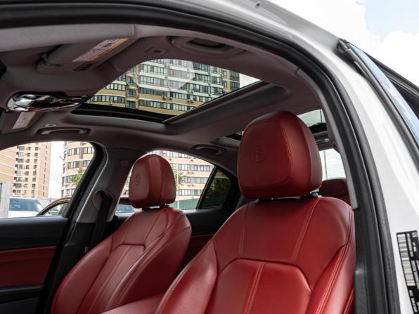 Alfa Romeo Giulia II (952) с пробегом 2019 года, цена 3 745 000 рублей, 55445 км, седан, Автокод Объявления