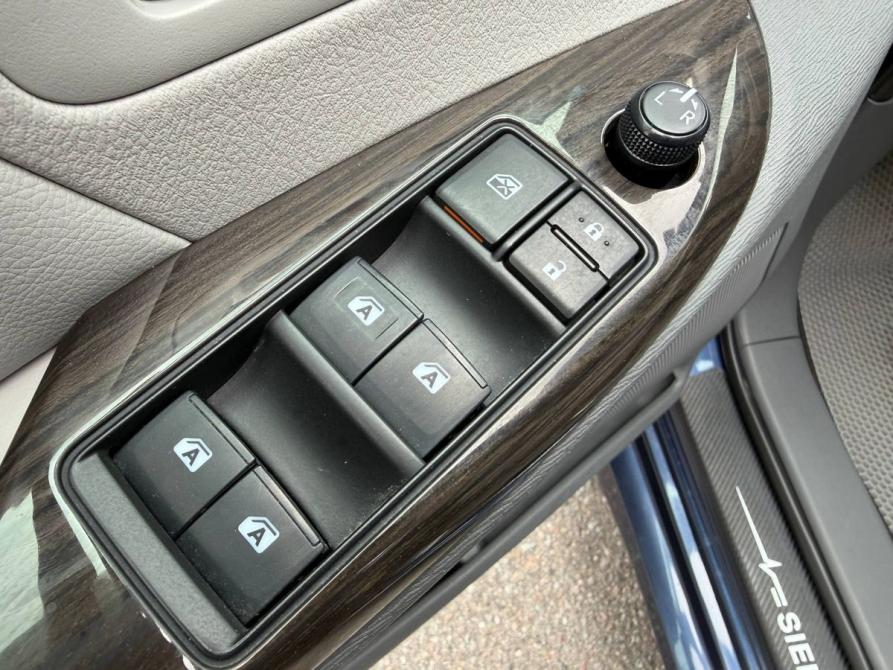 Toyota Sienna III Рестайлинг 2 Санкт-Петербург  - изображение 10