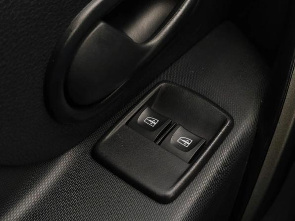Renault Sandero II Рестайлинг с пробегом 2020 года, цена 1 115 000 рублей, 73519 км, хэтчбек, Автокод Объявления