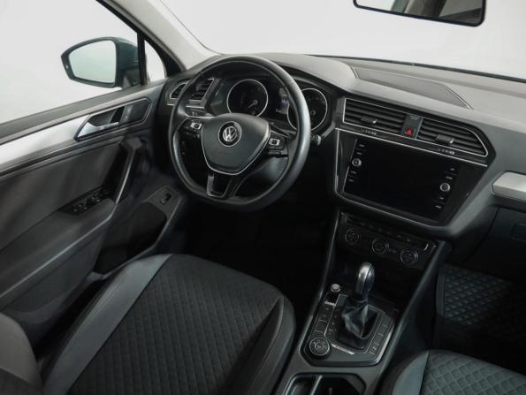 Volkswagen Tiguan II с пробегом 2019 года, цена 2 299 000 рублей, 92149 км, внедорожник, Автокод Объявления