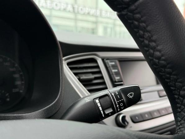 Hyundai Solaris II с пробегом 2019 года, цена 1 315 000 рублей, 147000 км, седан, Автокод Объявления