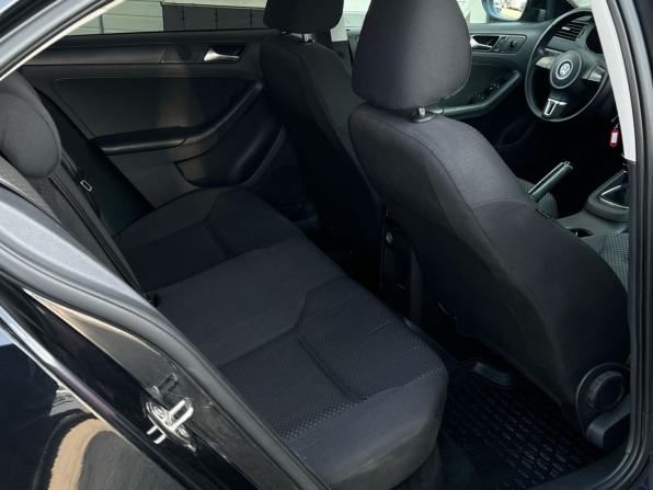 Volkswagen Jetta VI Рестайлинг с пробегом 2014 года, цена 999 000 рублей, 137254 км, седан, Автокод Объявления
