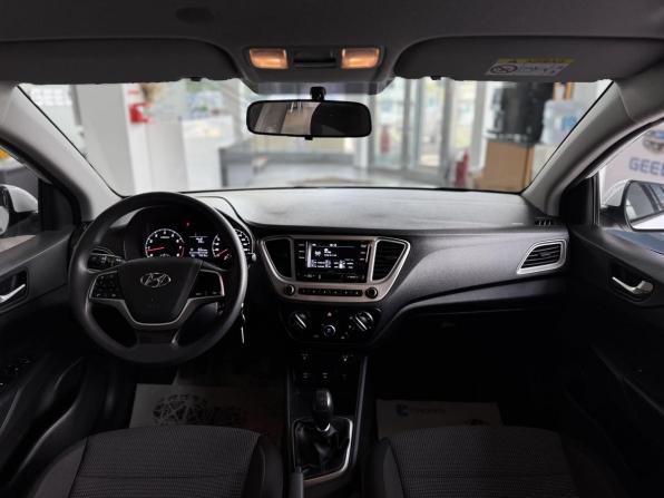 Hyundai Solaris II Рестайлинг с пробегом 2020 года, цена 1 328 000 рублей, 74615 км, седан, Автокод Объявления