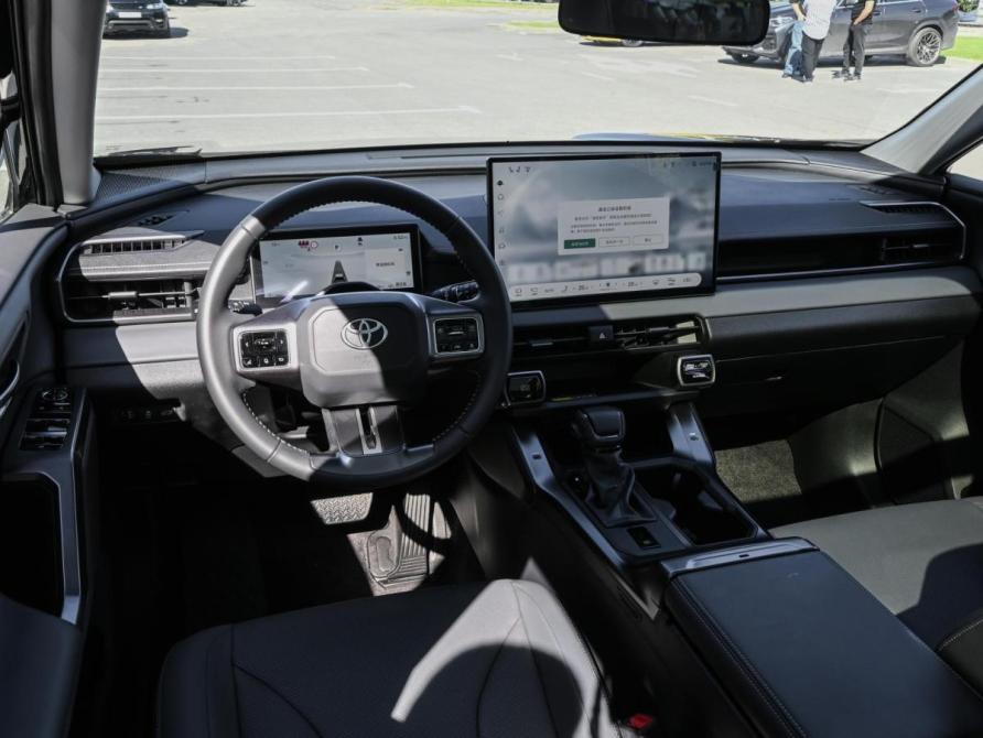 Toyota RAV4 VI (XA60) Волгоград  - изображение 6
