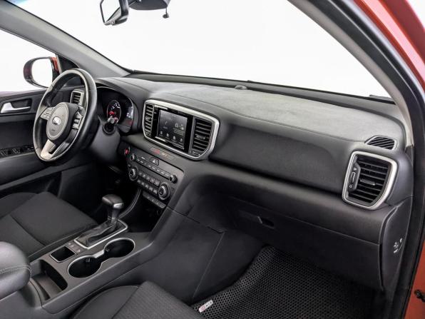 Kia Sportage IV Рестайлинг с пробегом 2019 года, цена 2 150 000 рублей, 115561 км, внедорожник, Автокод Объявления