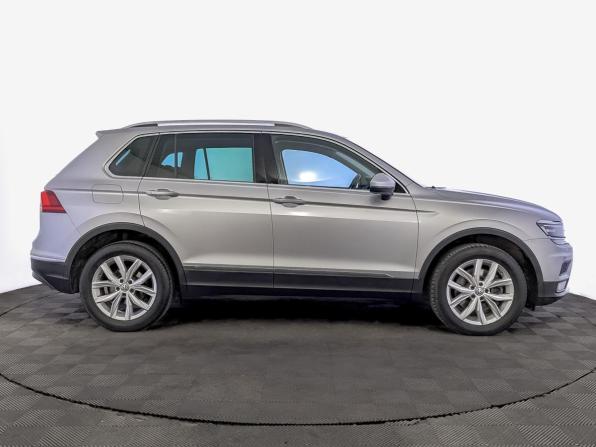 Volkswagen Tiguan II с пробегом 2018 года, цена 1 970 000 рублей, 215287 км, внедорожник, Автокод Объявления