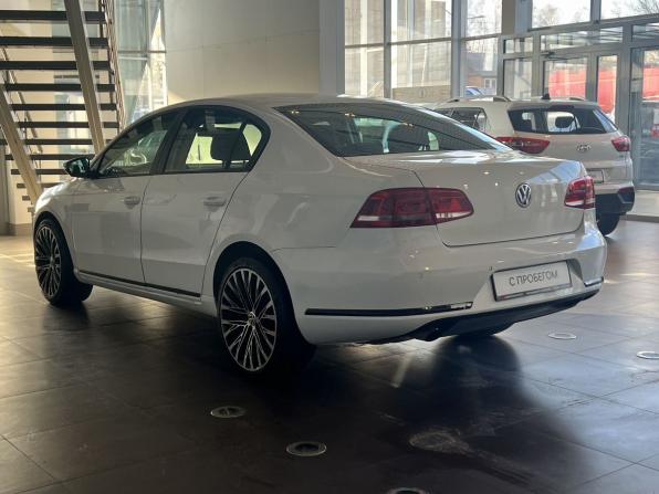 Volkswagen Passat B7 с пробегом 2012 года, цена 899 000 рублей, 222000 км, седан, Автокод Объявления