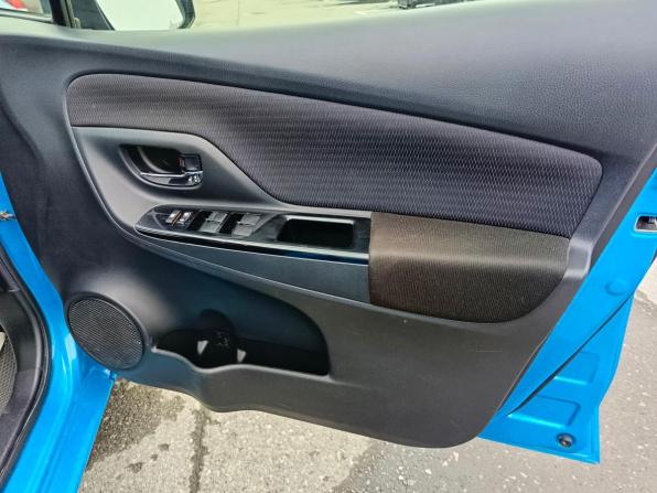 Toyota Vitz III (XP130) Рестайлинг 2 с пробегом 2018 года, цена 1 200 000 рублей, 129623 км, хэтчбек, Автокод Объявления