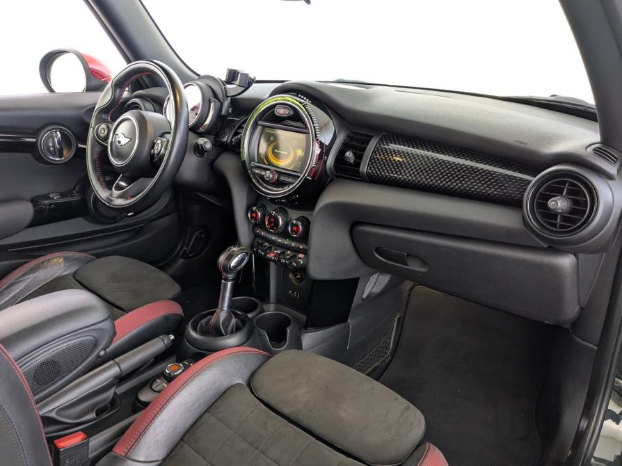 Mini Hatch III (F55/F56) Москва  - изображение 19