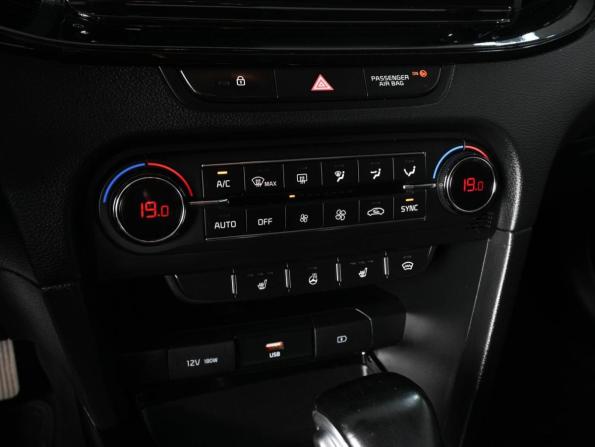 Kia Ceed III с пробегом 2020 года, цена 1 899 000 рублей, 84742 км, хэтчбек, Автокод Объявления