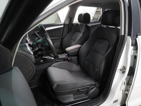 Audi A3 II (8P) Рестайлинг 2 с пробегом 2009 года, цена 999 000 рублей, 127735 км, хэтчбек, Автокод Объявления