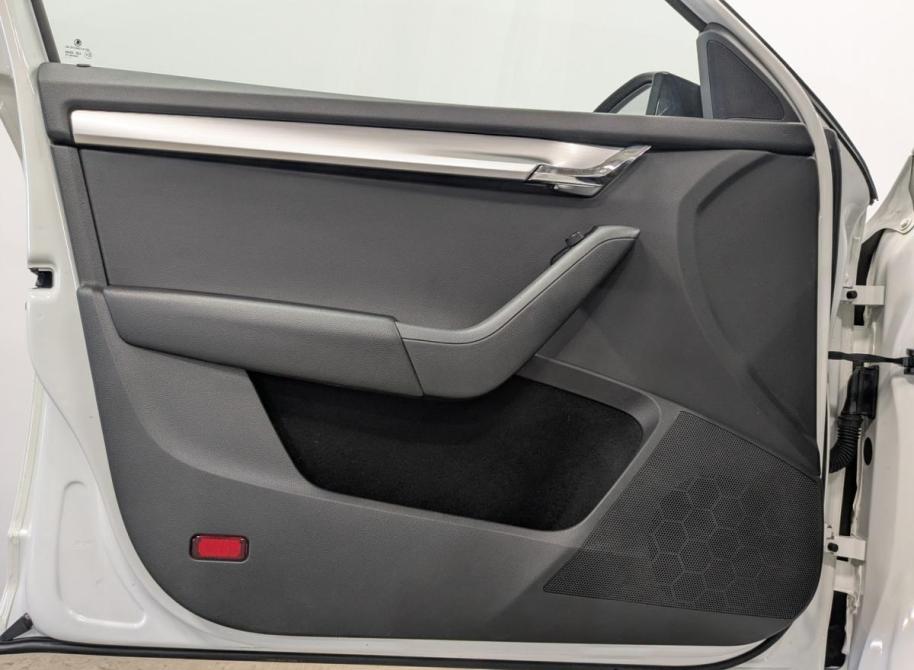 Skoda Octavia III (A7) Рестайлинг Санкт-Петербург  - изображение 19