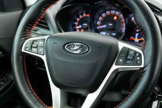 Lada (ВАЗ) Vesta I с пробегом 2018 года, цена 914 000 рублей, 57383 км, седан, Автокод Объявления