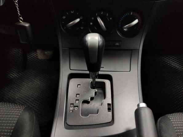 Mazda 3 II (BL) Рестайлинг с пробегом 2012 года, цена 825 000 рублей, 202720 км, хэтчбек, Автокод Объявления