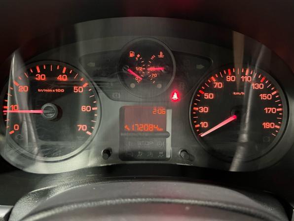 Peugeot Partner II Рестайлинг 2 с пробегом 2017 года, цена 990 000 рублей, 172080 км, фургон, Автокод Объявления