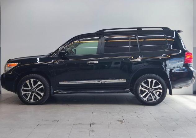 Toyota Land Cruiser 200 Series Рестайлинг 1 с пробегом 2013 года, цена 3 333 000 рублей, 268821 км, внедорожник, Автокод Объявления