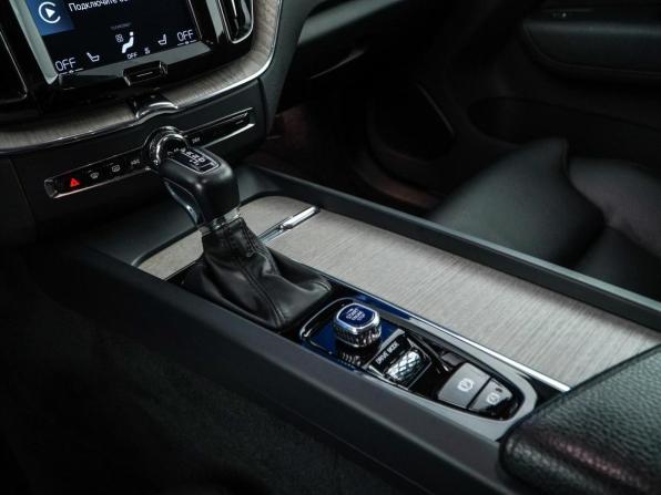 Volvo XC60 II с пробегом 2019 года, цена 3 349 444 рубля, 96073 км, внедорожник, Автокод Объявления