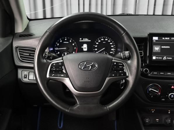 Hyundai Solaris II Рестайлинг с пробегом 2022 года, цена 1 509 000 рублей, 106383 км, седан, Автокод Объявления