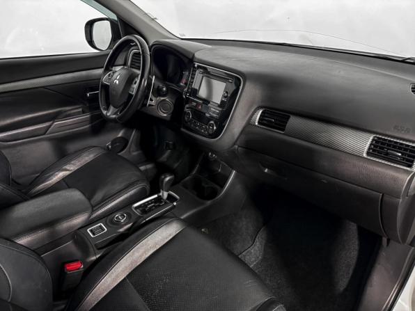 Mitsubishi Outlander III с пробегом 2013 года, цена 1 325 000 рублей, 160000 км, внедорожник, Автокод Объявления