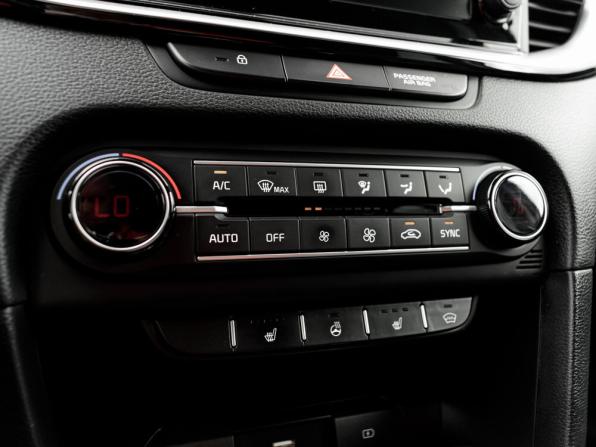 Kia Ceed III с пробегом 2021 года, цена 1 850 000 рублей, 82673 км, универсал, Автокод Объявления