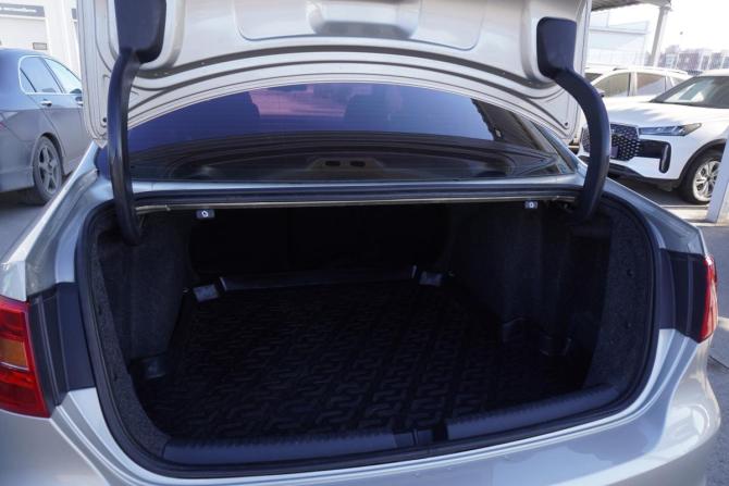 Volkswagen Jetta VI с пробегом 2012 года, цена 915 000 рублей, 136609 км, седан, Автокод Объявления