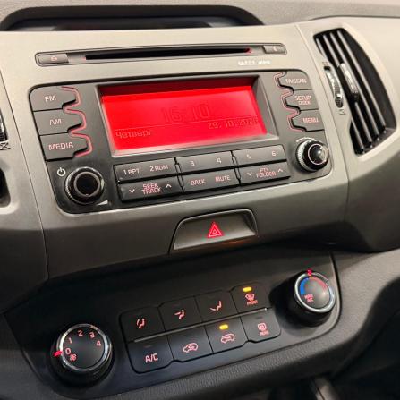 Kia Sportage III Рестайлинг с пробегом 2015 года, цена 1 349 000 рублей, 252212 км, внедорожник, Автокод Объявления
