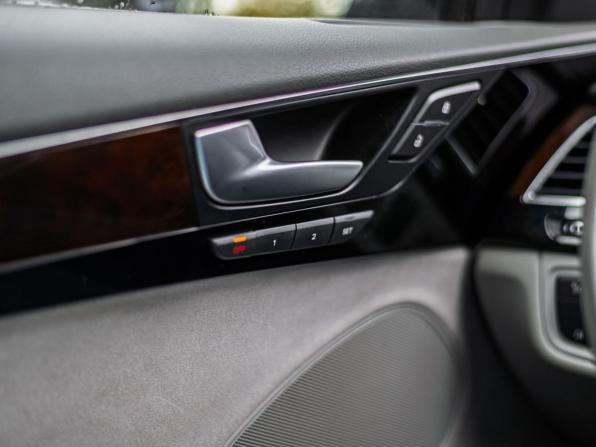 Audi A8 III (D4) Рестайлинг с пробегом 2013 года, цена 2 200 000 рублей, 105887 км, седан, Автокод Объявления