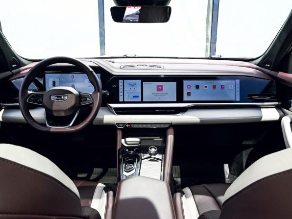 Geely Monjaro I с пробегом 2023 года, цена 3 565 000 рублей, 15567 км, внедорожник, Автокод Объявления