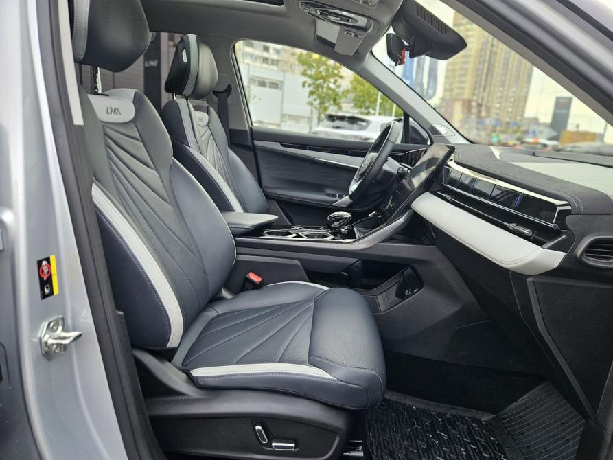 Geely Atlas II Санкт-Петербург  - изображение 13