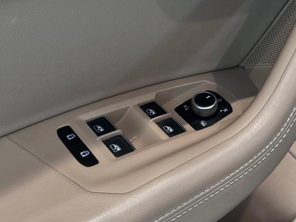 Volkswagen Touareg III с пробегом 2020 года, цена 5 199 000 рублей, 128256 км, внедорожник, Автокод Объявления