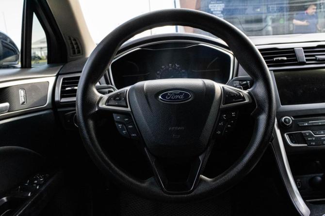 Ford Fusion (North America) II Рестайлинг с пробегом 2017 года, цена 1 470 000 рублей, 209944 км, седан, Автокод Объявления