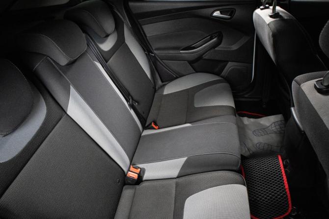 Ford Focus III с пробегом 2013 года, цена 649 000 рублей, 275000 км, хэтчбек, Автокод Объявления