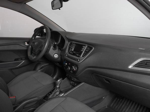 Hyundai Solaris II Рестайлинг с пробегом 2022 года, цена 1 590 000 рублей, 111231 км, седан, Автокод Объявления