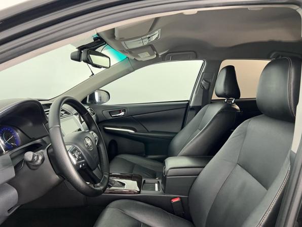 Toyota Camry VII (XV50) Рестайлинг с пробегом 2016 года, цена 2 199 000 рублей, 155000 км, седан, Автокод Объявления