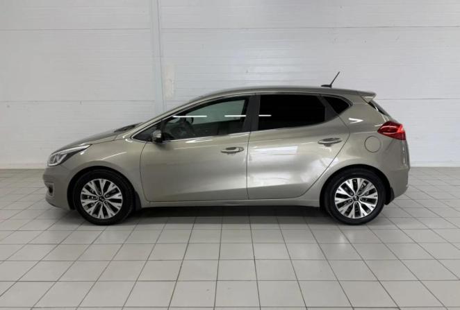 Kia Ceed II Рестайлинг с пробегом 2016 года, цена 1 285 000 рублей, 138884 км, хэтчбек, Автокод Объявления