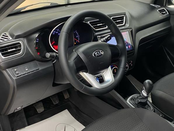 Kia Rio III с пробегом 2013 года, цена 890 000 рублей, 118173 км, хэтчбек, Автокод Объявления