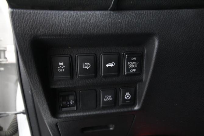 Nissan Pathfinder IV с пробегом 2015 года, цена 1 900 000 рублей, 162090 км, внедорожник, Автокод Объявления